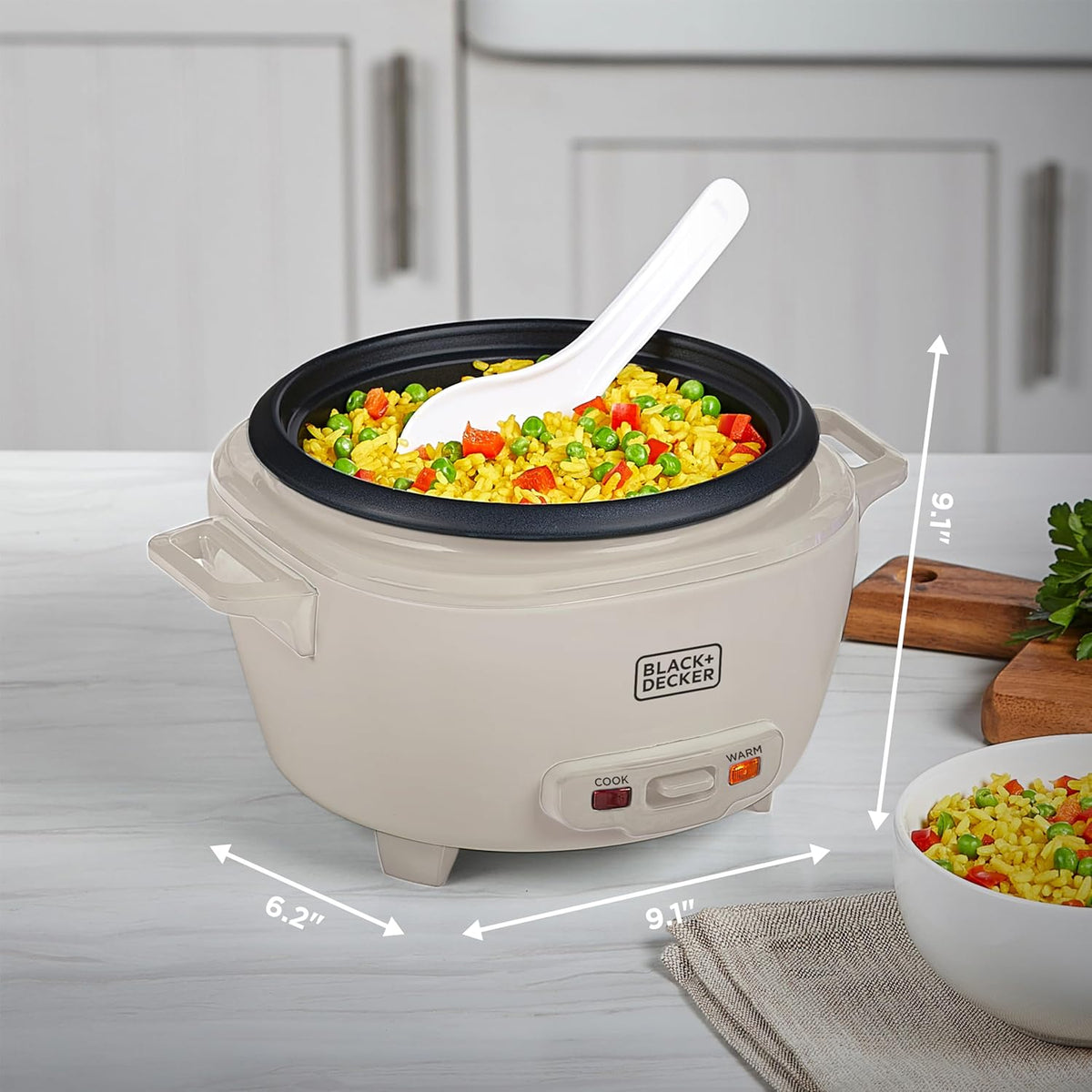 BLACK+DECKER 6-Cup Rice Cooker with Steaming Basket
